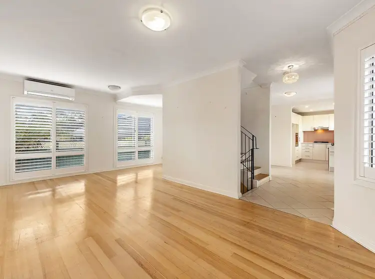 30 Fraters Avenue