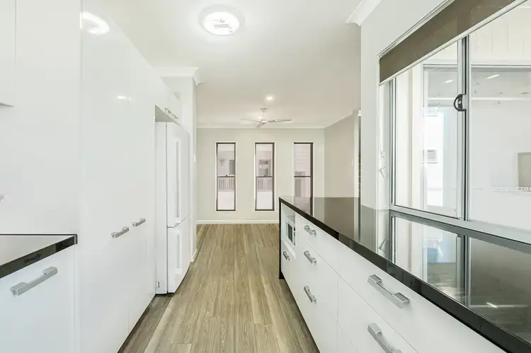 Second view of Homely unit listing, 15/7 View Street, West Gladstone QLD 4680