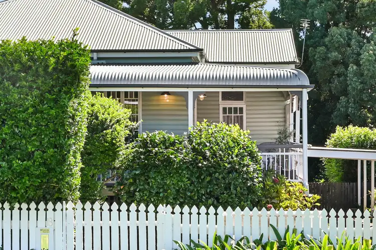 1B Seaton Street, South Toowoomba QLD 4350