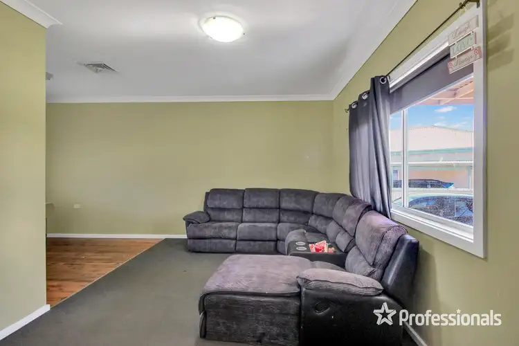 Fifth view of Homely house listing, 7 Binnak Place, Mount Austin NSW 2650
