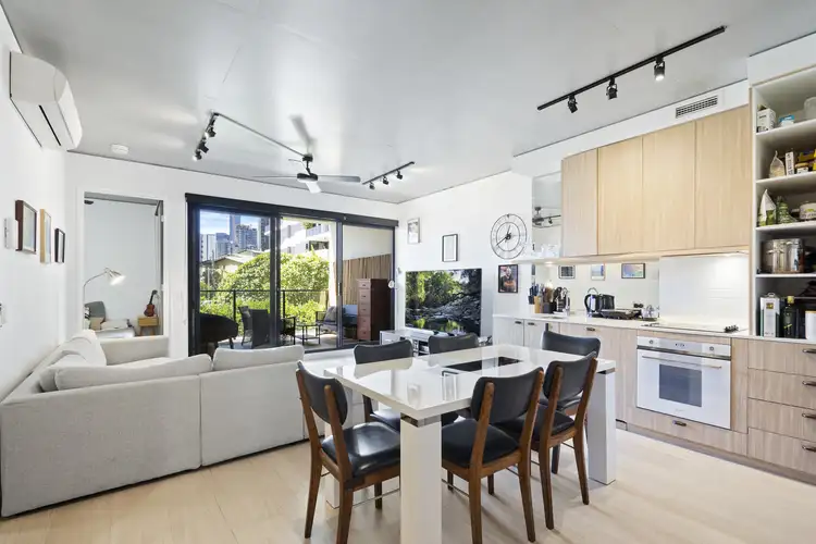 Third view of Homely unit listing, 204/31 Bank Street, West End QLD 4101