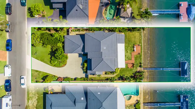17 Resolute Court, Newport QLD 4020