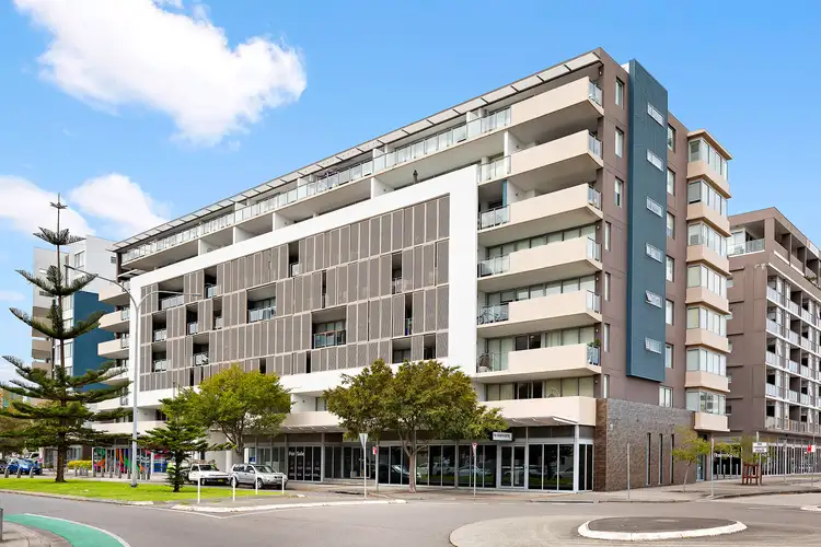 308/4 Honeysuckle Drive, Newcastle NSW 2300