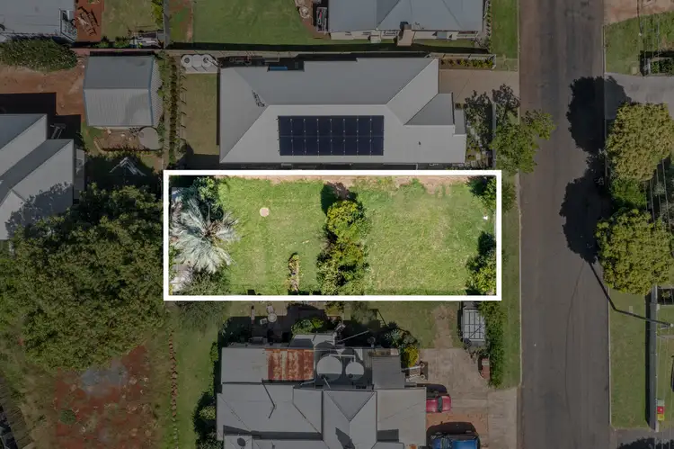 2B Sir Street, North Toowoomba QLD 4350