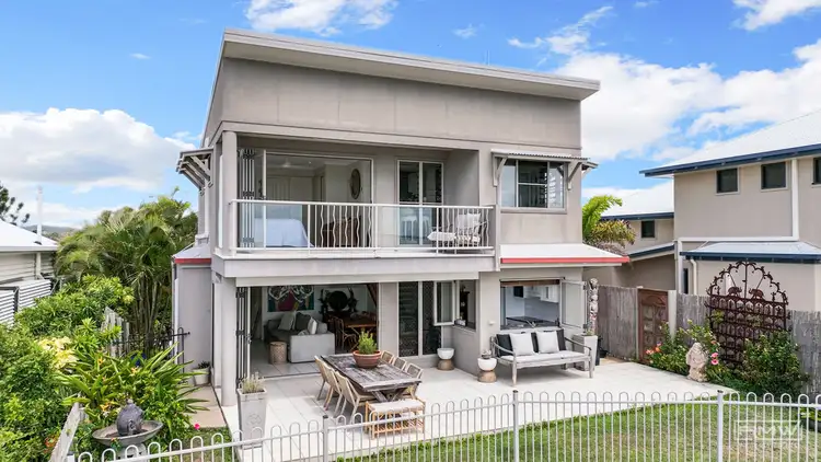 Second view of Homely house listing, 7 Wattle Grove, Cooee Bay QLD 4703