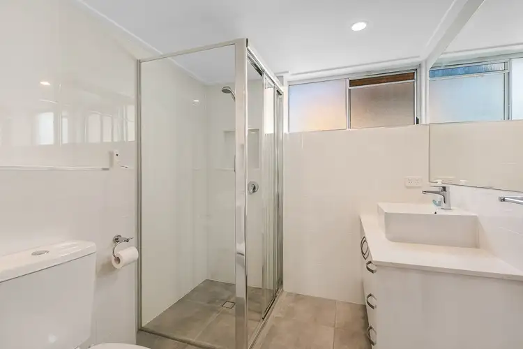 Fifth view of Homely unit listing, 4/22 Garrick Street, Coolangatta QLD 4225