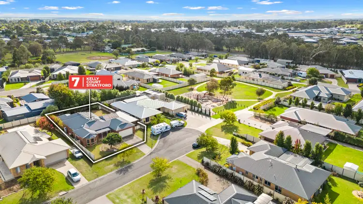 Second view of Homely house listing, 7 Kelly Court, Stratford VIC 3862