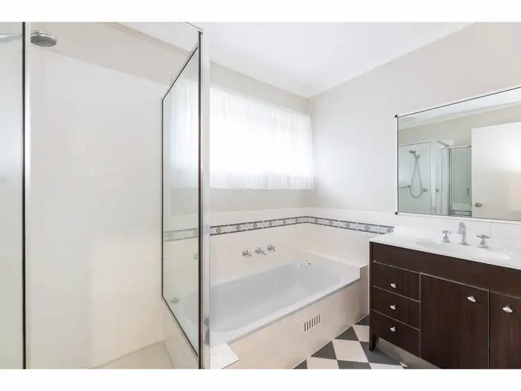 Seventh view of Homely unit listing, 2/472 Heriot Street, Lavington NSW 2641