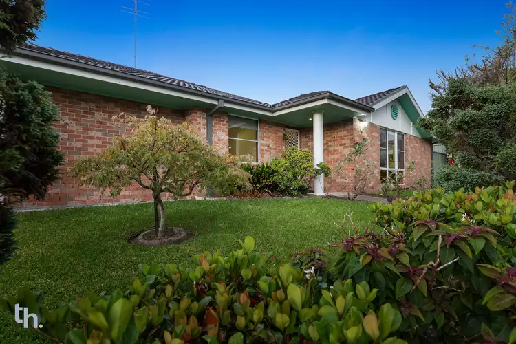 6 Saxon Street, Cameron Park NSW 2285