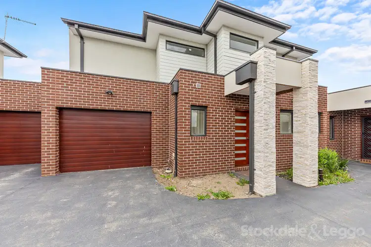 2/53 Loch Street, Cranbourne VIC 3977
