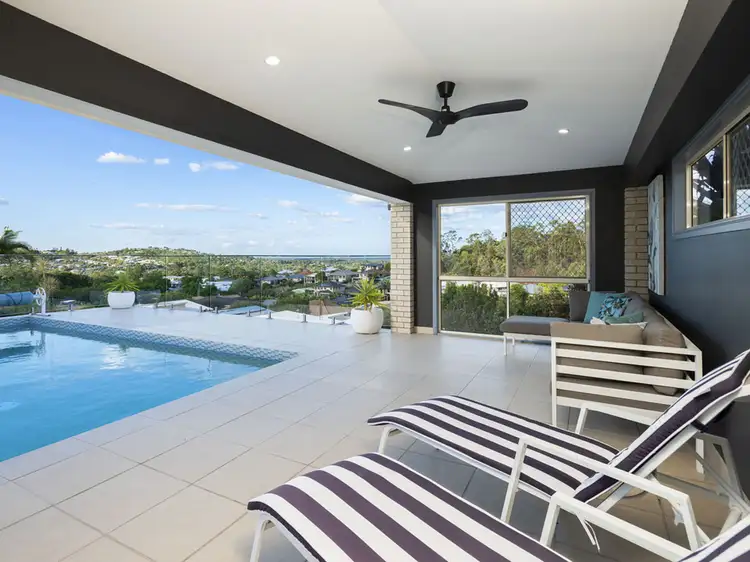 22 Wunburra Circle, Pacific Pines QLD 4211