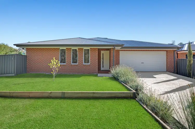 Main view of Homely house listing, 1 Birdwood Close, Eaglehawk VIC 3556