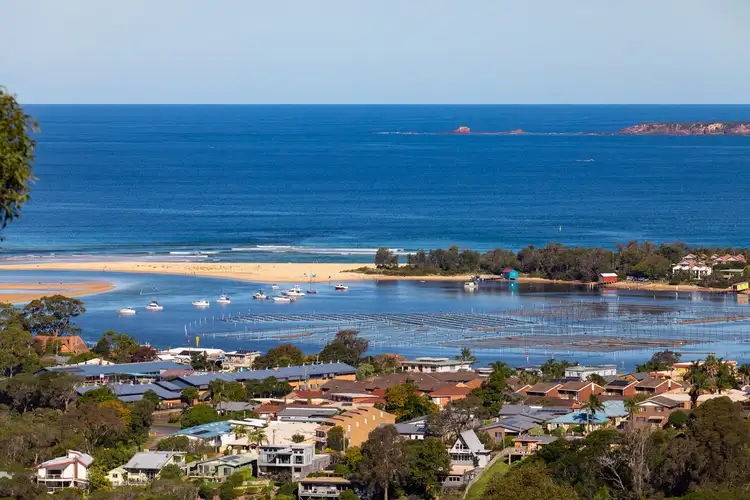 34 The Crest, Merimbula NSW 2548