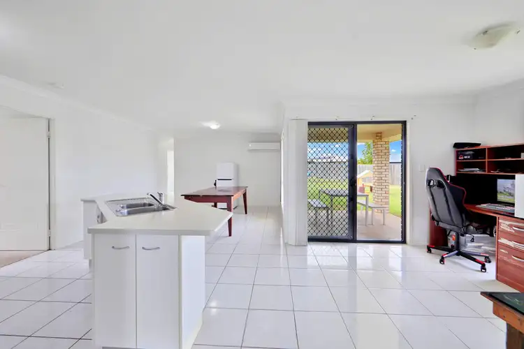 Second view of Homely house listing, 6 Outlook Court, Ashfield QLD 4670
