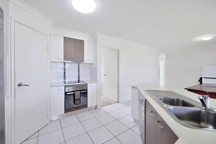 Third view of Homely house listing, 6 Outlook Court, Ashfield QLD 4670