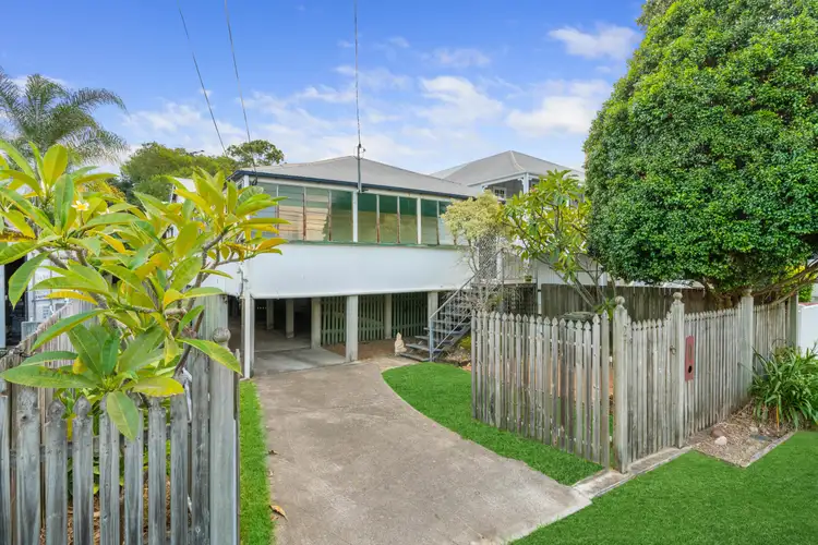27 Perkins Street, Sandgate QLD 4017