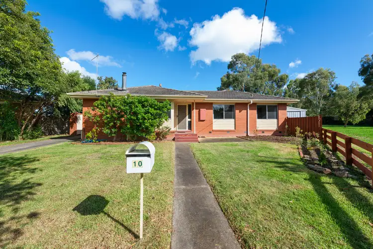 10 Shepherd Court, Sale VIC 3850