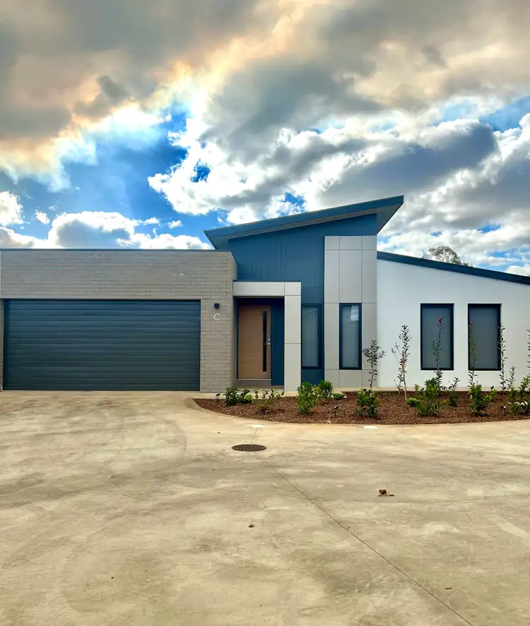 Unit C/7-9 Salvanza Crescent, Griffith NSW 2680