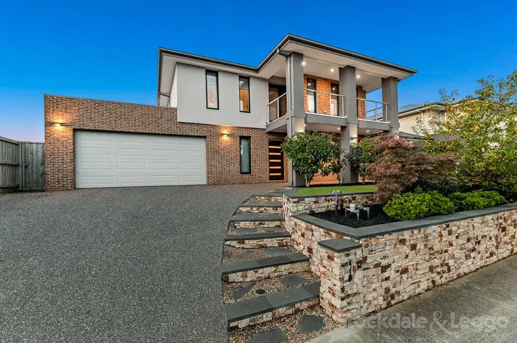 12 Fernlea Street, Clyde North VIC 3978