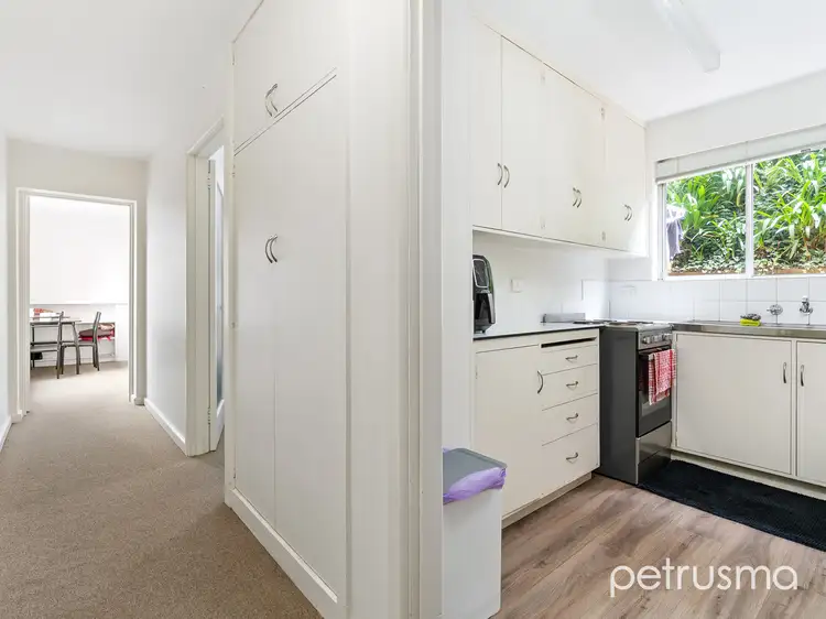 1/50 Marieville Esplanade, Sandy Bay TAS 7005
