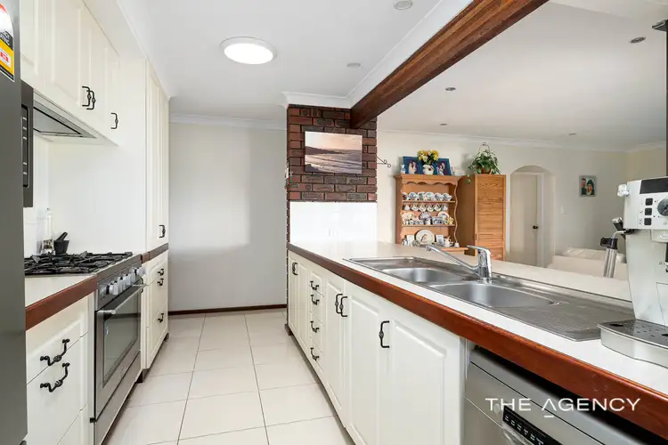 Seventh view of Homely house listing, 2 Lowes Way, Padbury WA 6025