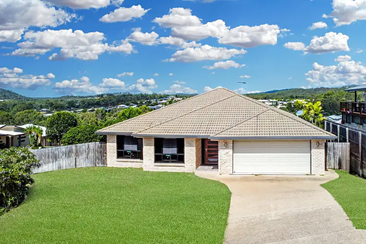 1 Eucalyptus Place, Kirkwood QLD 4680