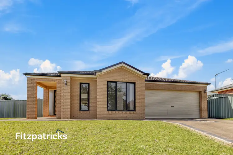 19 Melaleuca Drive, Forest Hill NSW 2651