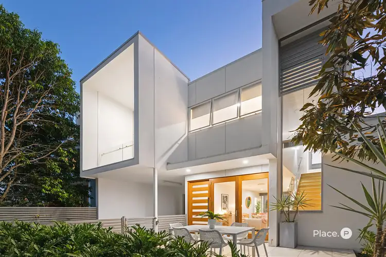 32 Worden Street, Morningside QLD 4170