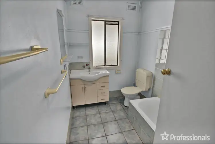 Fifth view of Homely house listing, 17 Spring Street, Wagga Wagga NSW 2650