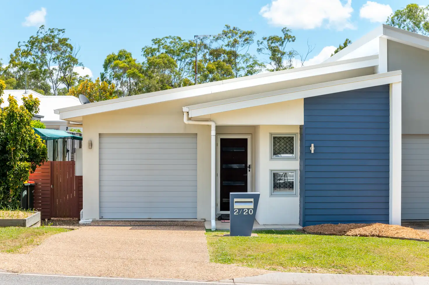 Main view of Homely townhouse listing, 2/20 Harmony Drive, Clinton QLD 4680