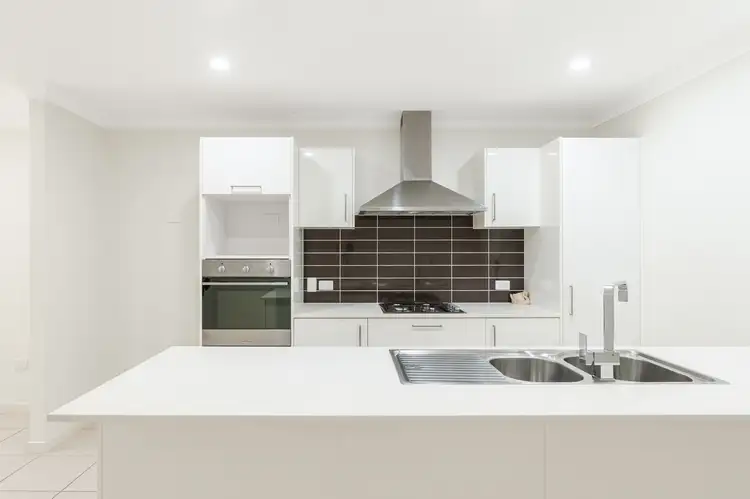 Second view of Homely townhouse listing, 2/20 Harmony Drive, Clinton QLD 4680
