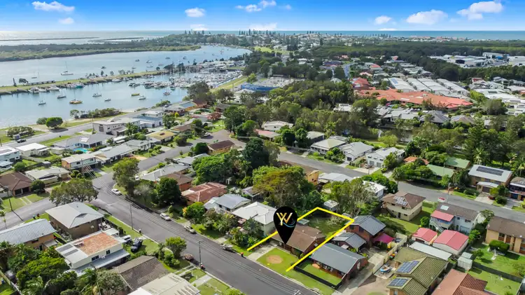 10 Cook  Street, Yamba NSW 2464