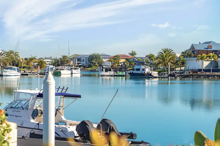 44 Sommersea Drive, Raby Bay QLD 4163