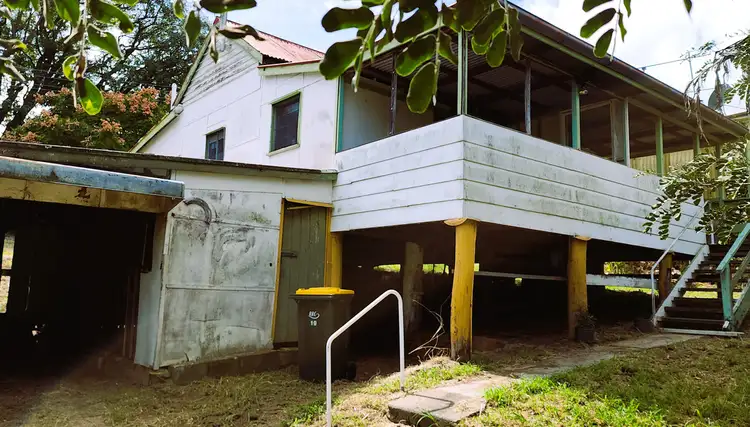 19 Byrnes Parade, Mount Morgan QLD 4714