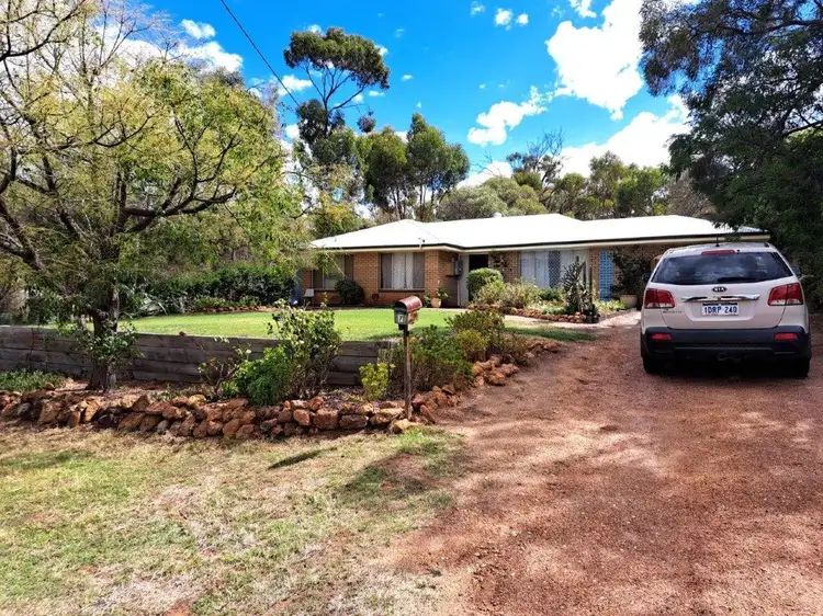 7 Connor Street, Toodyay WA 6566