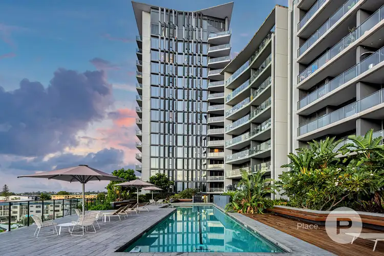 10702/300 Old Cleveland Road, Coorparoo QLD 4151