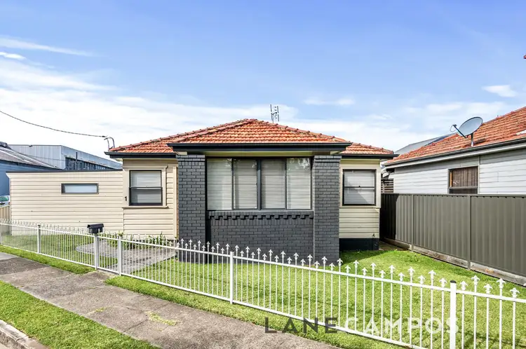 1 Phillips Street, Hamilton North NSW 2292