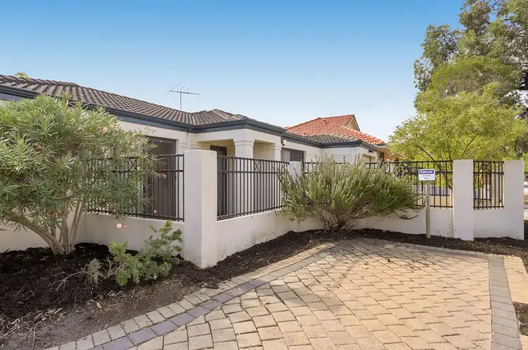 1/5 Holder Street, St James WA 6102