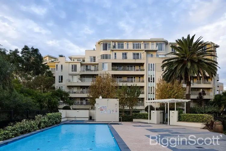 53/4 Seisman Place, Port Melbourne VIC 3207