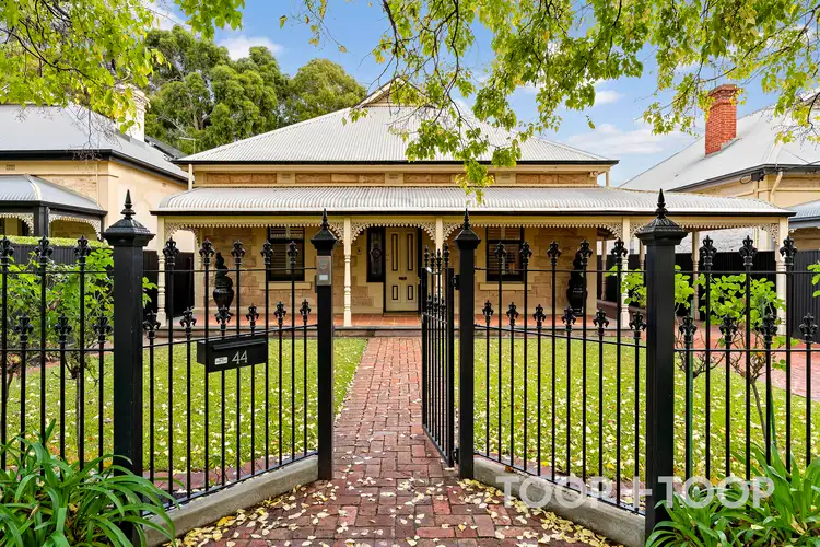 44 Adelaide Street