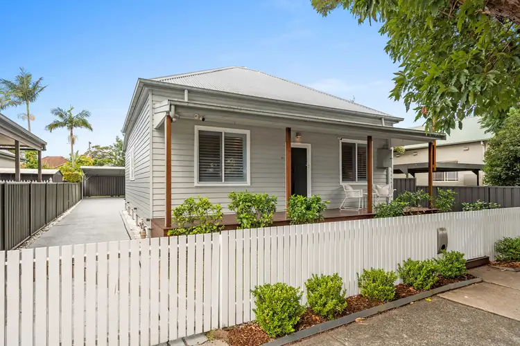 25 Henson Avenue, Mayfield East NSW 2304