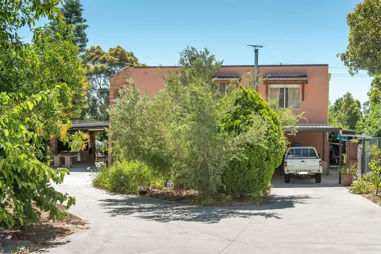 5 Swan Road, Swan View WA 6056