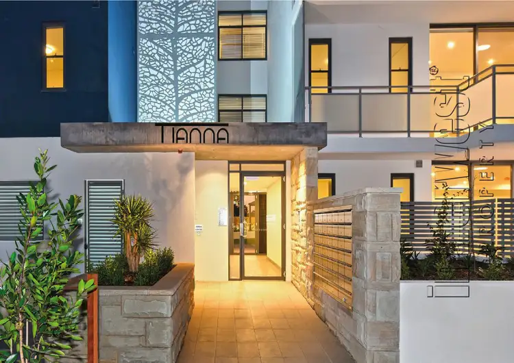 51 Loftus Crescent