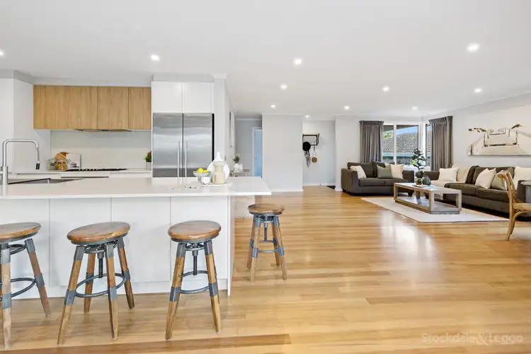 Fifth view of Homely house listing, 15 Dunraven Court, Langwarrin VIC 3910