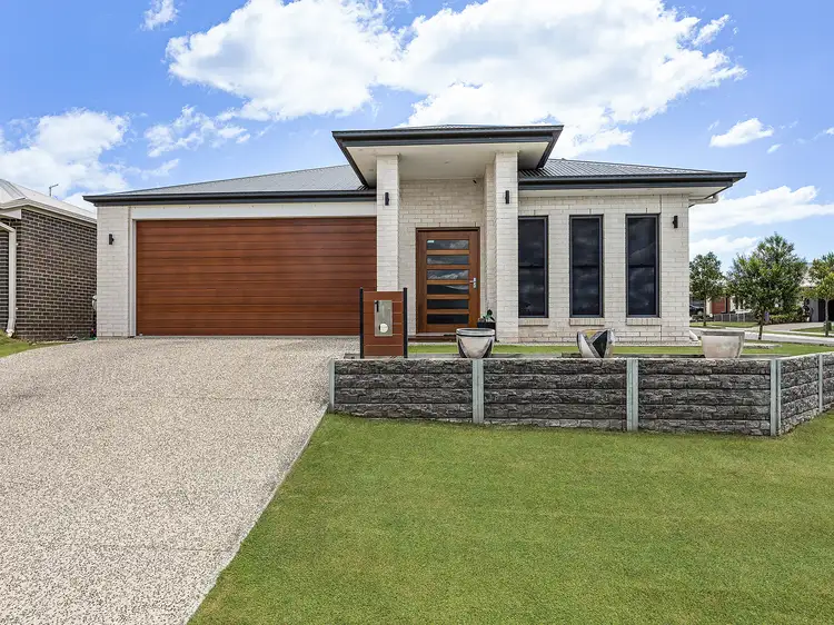 1 Rosella Way, Deebing Heights QLD 4306