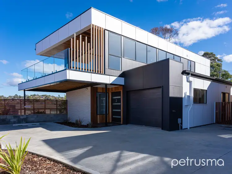 2/2 Home Avenue, Blackmans Bay TAS 7052