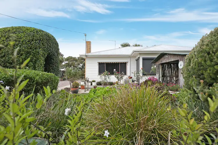 275 Farrells Road