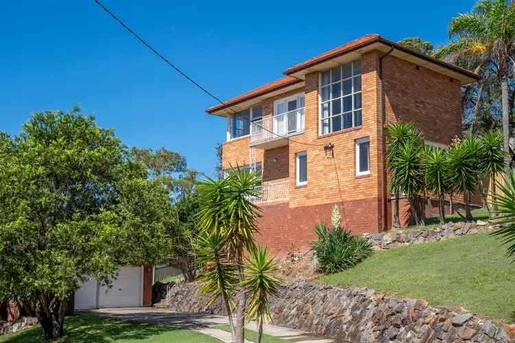 31 Clinton Avenue, Adamstown Heights NSW 2289