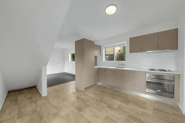 Fifth view of Homely unit listing, 1/131 Toolooa Street, South Gladstone QLD 4680