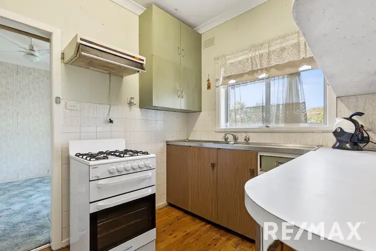 Sixth view of Homely house listing, 40 Walteela Avenue, Mount Austin NSW 2650